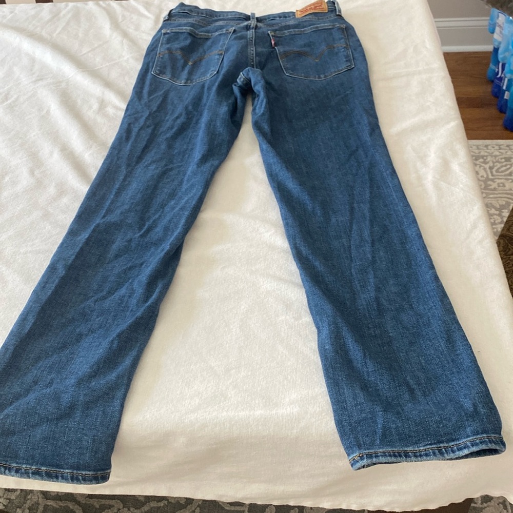 Levis jeans